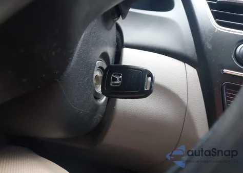 2015 Honda Civic Lx z USA, uszkodzony, nr VIN 2HGFB2F57FH543242